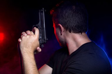Polis bir suçlu çekim