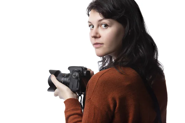 Zijaanzicht Van Een Vrouwelijke Fotograaf Met Een Camera Geïsoleerd Een — Stockfoto