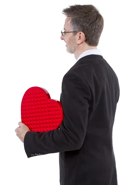 Man poseren voor Valentijnsdag of gezondheid van het hart — Stockfoto