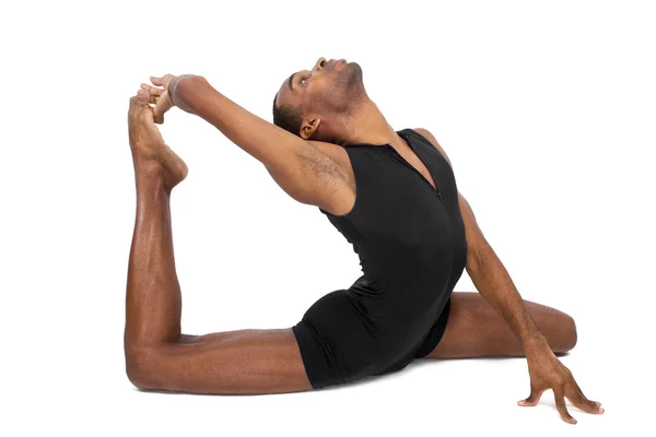Męski balet tancerz wyświetlone elastyczność — Zdjęcie stockowe