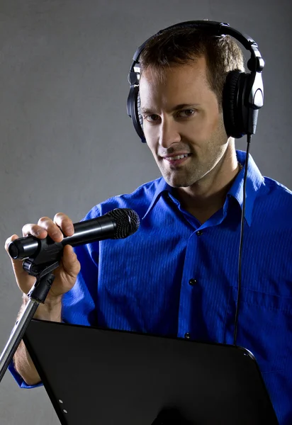 Male voice over artist on a microphone — Stock Photo, Image