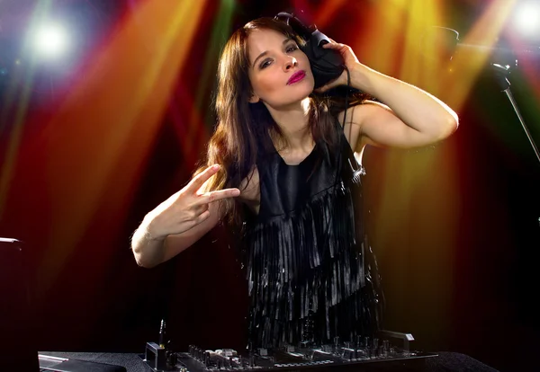 Female dj using mixer — Stock Photo, Image