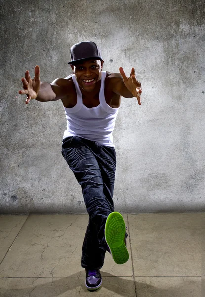 Man posing hip hop dance — Stock Photo, Image