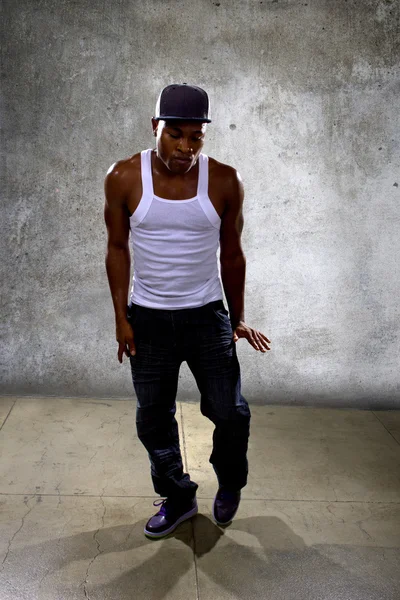 Man posing hip hop dance — Stock Photo, Image