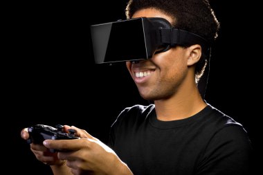 erkek video oyun denetleyicisi ile