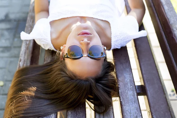 Beautiful brunette girl — Stock Photo, Image