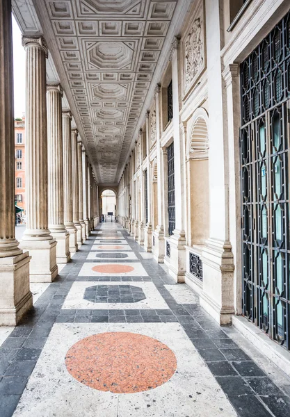 The Veii columns at Palazzo Wedekind, Rome, Italy — Stock Photo, Image