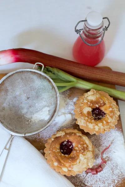 Pastel de ruibarbo y limonada — Foto de Stock