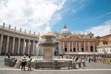 Bir yaz günü Vatikan'da
