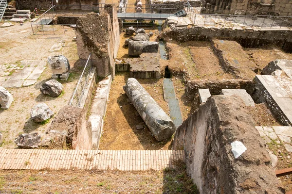 Berömda romerska ruiner i Rom — Stockfoto