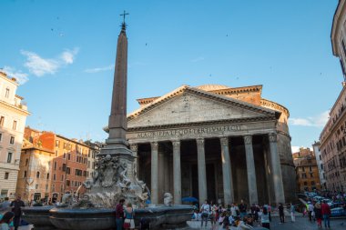Roma 'da Pantheon, İtalya