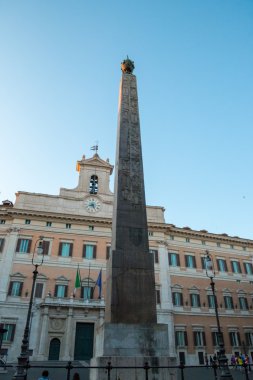 Palazzo Montecitorio, milletvekilleri odası, İtalyan roma