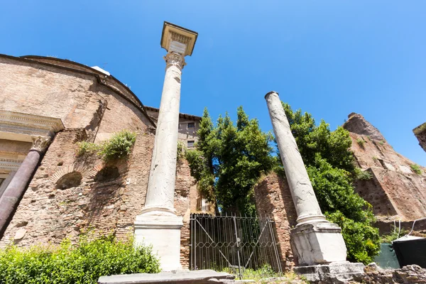 Ruínas romanas famosas em Roma — Fotografia de Stock