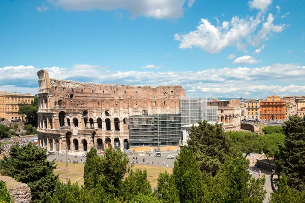 Célèbres ruines romaines à Rome — Photo