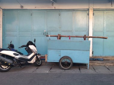 Tambora, Batı Cakarta, Endonezya - 1 Ekim 2020: Covid 19 salgınının ortasında kapanan tores