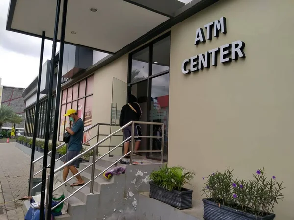 Plaza Metropolitan Cibitung Bekasi Indonésia 2021 Atm Center Atmosphere People — Fotografia de Stock