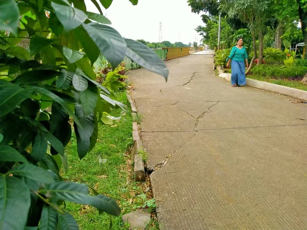 Taman Jayakarta Jakarta Indonesia 2021 Suasana Jalan Taman Tepi Sungai — Stok Foto