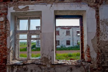 Eski terk edilmiş Sovyet kasabası Halmer-Yuo 'da, Vorkuta yakınlarındaki kömür madeni kasabasında.