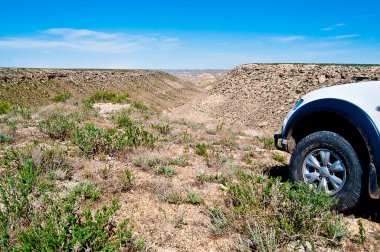 Kazakistan Çölü, Mangistau Bölgesi, Boszhira 'da 4x4 keşif gezisi
