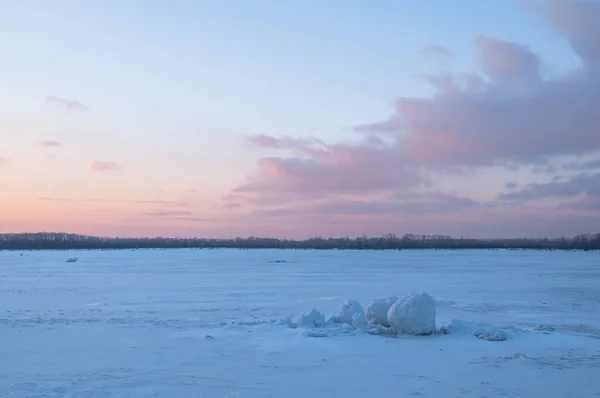 Puesta Sol Invierno Hielo Del Río Volga Samara Rusia — Foto de Stock