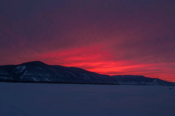 Puesta Sol Invierno Hielo Del Río Volga Región Samara Rusia —  Fotos de Stock