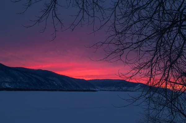 Tramonto Invernale Sul Ghiaccio Del Fiume Volga Regione Samara Russia — Foto Stock