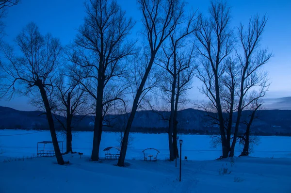 Wintersonnenuntergang Auf Dem Eis Der Wolga Region Samara Russland — Stockfoto