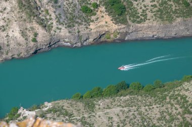 Rusya 'nın Dağıstan cumhuriyetindeki Kafkasya dağlarındaki meşhur Sulak Kanyonu manzarası