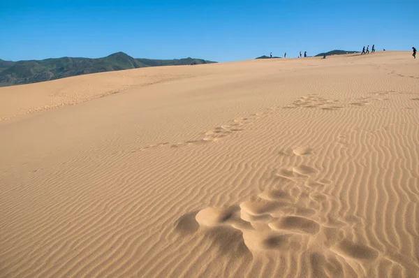 Rusya 'nın Dağıstan cumhuriyetindeki Sarykum adlı ünlü kum tepesi.