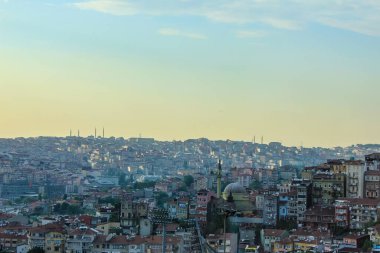 Günbatımında İstanbul Çatılarının Manzarası