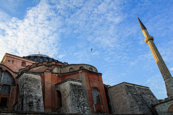 Вид на Святую Софию в солнечный день