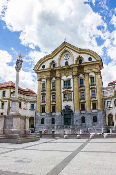 Вид Церковь Святой Троицы Конгресс Сквер Лилль Словенья — стоковое фото