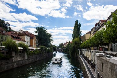 Ljubljana, Slovenya - 15 Temmuz 2017: Bir Yaz Günü Ljubljana Şehir Merkezi