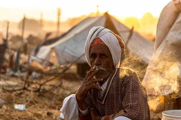 Porträt Eines Rajasthanischen Mannes Der Beim Pushkar Festival Rajasthan Bidi — Stockfoto