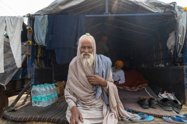 Delhi Haryana sınırındaki protesto sırasında yaşlı bir sih adamın portresi..