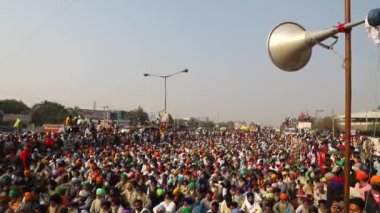 Ocak 2021 delhi, Singhu sınırındaki protestocular. Hint hükümetinin yeni tarım kanununu gürültü ve tahılla protesto ediyorlar.