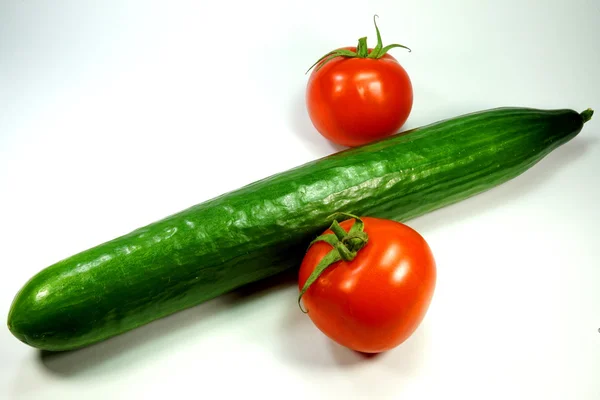 Tomate y pepino — Foto de Stock