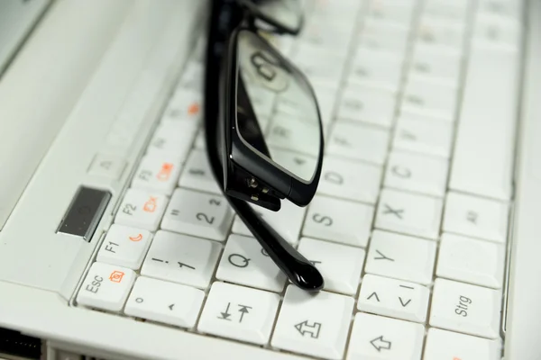 Glasses and computer — Stock Photo, Image