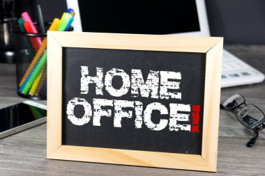Ofis, bilgisayar ve ev ofisi
