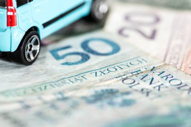 Polonyalı Zloti PLN ve bir araba