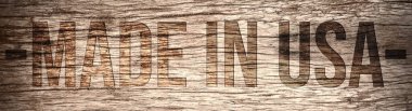 ABD 'de ahşap bir yüzey üzerine yapılan slogan