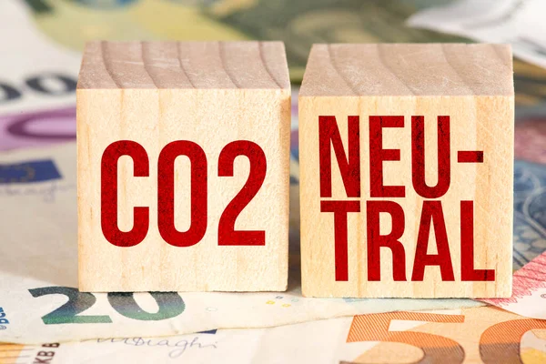 Euro Banknoten Und Kosten Für Co2 Neutralität — Stockfoto