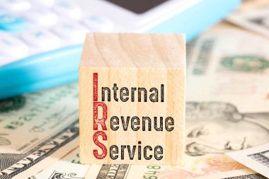 Hesaplayıcı, Dolar ve İç Gelir Servisi Vergi Dairesi