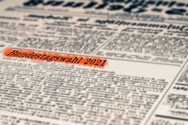 Eine Zeitung Und Ein Artikel Mit Dem Titel Bundestagswahl 2021 — Stockfoto