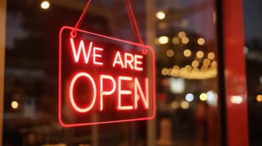 Neon işareti Bir mağaza vitrininde açığız