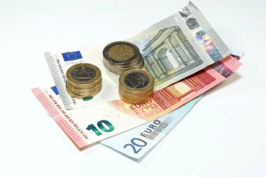 Çeşitli euro banknot ve madeni paralar