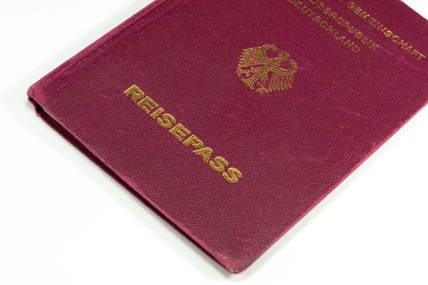 Primer Plano Del Pasaporte Alemán Aislado Blanco — Foto de Stock