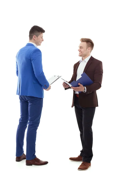 Dois homens de negócios de pé isolados no fundo branco — Fotografia de Stock