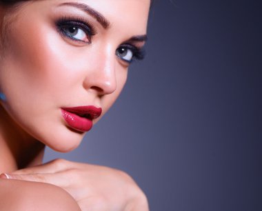 güzel bir kadınla akşam makyaj