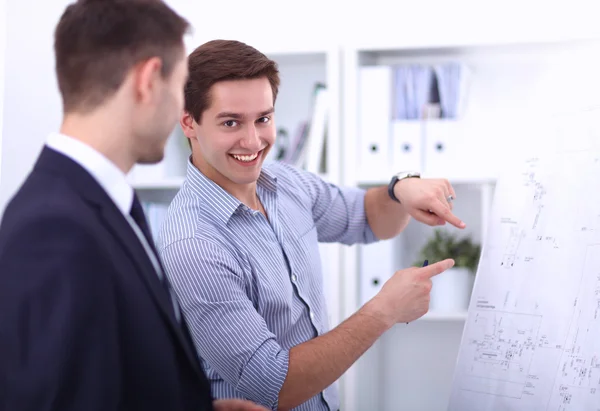 Business people discussing at business meeting, in office — Stock Photo, Image